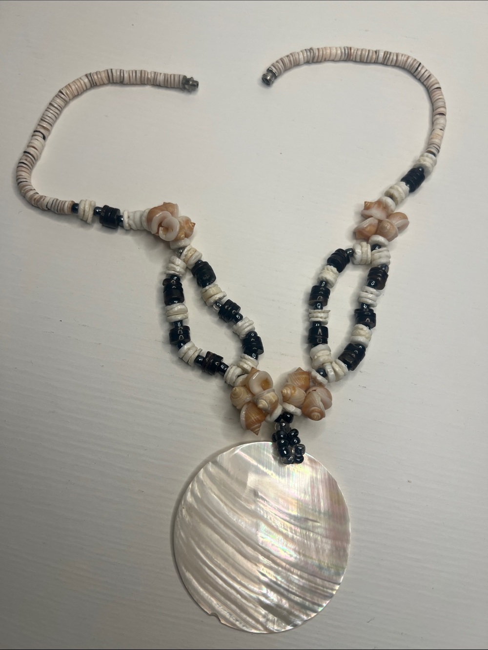 Vintage Handcrafted Shell Pendant Necklace in White and Black